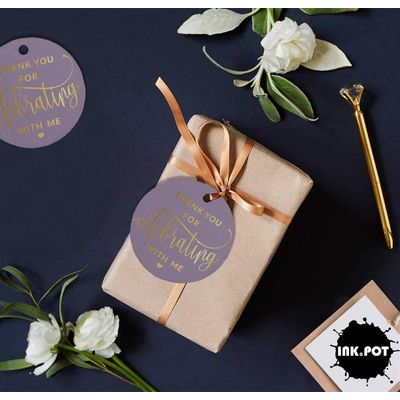 Etiquetas Pendentes de Papel Metalizado para Lembrancinha de Aniversário 'Obrigado por Comemorar Comigo' - Inkdotpot 100 Etiquetas Metalizadas / Roxo - Prata