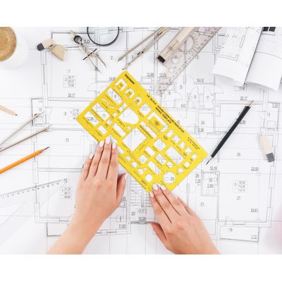 Régua Plástica com Estêncil Impresso, Molde de Símbolos de Mapeamento Geral e Formas para Desenho, 15,2 cm x 17,6 cm - Traceease Amarelo