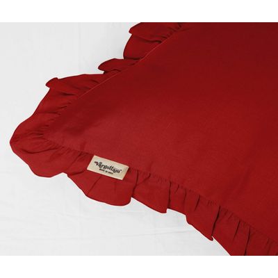 Fronha Decorativa com Babados em Algodão Shabby Chic Estilo Farmhouse - Vargottam 66 Cm × 66 Cm / Vermelho