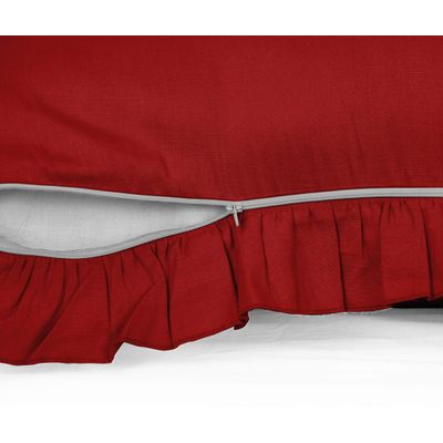 Fronha Decorativa com Babados em Algodão Shabby Chic Estilo Farmhouse - Vargottam 66 Cm × 66 Cm / Vermelho