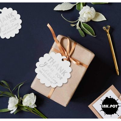 Etiquetas de Papel para Lembrancinhas do Chá de Noiva 'Obrigada' em Metalizado Celebrando a Noiva para Pendurar - Inkdotpot 100 Etiquetas Metalizadas / Branco - Prata