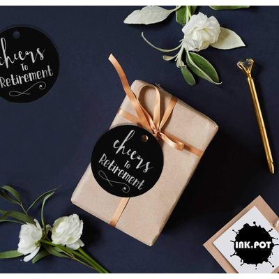 Etiquetas de Papel para Pendurar "Cheers to Retirement" com Foil para Lembrancinhas - Inkdotpot 100 Etiquetas Metalizadas / Preto - Prata