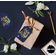 Etiquetas Pendentes Metalizadas para Garrafas de Natal 'Feliz e Brilhante' - Inkdotpot 100 Etiquetas Metalizadas / Azul - Dourado