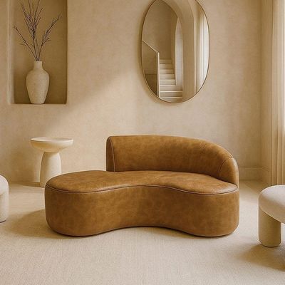 Sofá Curvo 2 Lugares 150cm Eron Braço Esq. Corano Sintético Caramelo - Nexta Casa