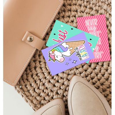 Pacote com 36 Notas para Lancheira (Crianças/Adolescentes/Estudantes) Frases Diárias e Afirmações Positivas (Tema Menina Fofa) - Inkdotpot 8,89 Cm × 6,35 Cm / Multicolorido