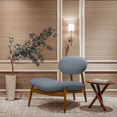 Poltrona Decorativa Yves Base Madeira Castanho Bouclé Azul Claro - Nexta Casa