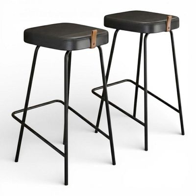 Kit 02 Banquetas Altas Cozinha E área Gourmet Vik Estofada Couríssimo Preto - Desk Design