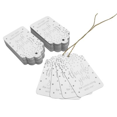 Etiquetas de Papel para Lembrancinha de Aniversário 'Obrigado por Celebrar Comigo' com Foil Artesanal para Pendurar - Inkdotpot 100 Etiquetas Metalizadas / Branco - Prata