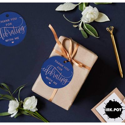 Etiqueta para Garrafa de Aniversário 'Obrigado por Celebrar Comigo' em Foil, Lembrancinha para Pendurar - Inkdotpot 100 Etiquetas Metalizadas / Azul - Ouro Rosé