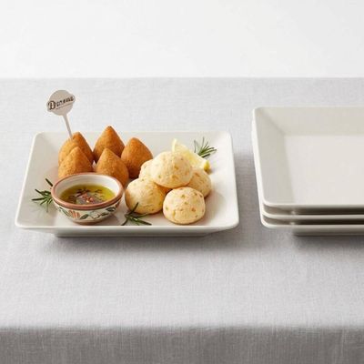 Jogo 12 Pratos Plásticos Quadrados 22,5cm Saladas Aperitivos Sobremesa Restaurantes Buffet Ou Bege
