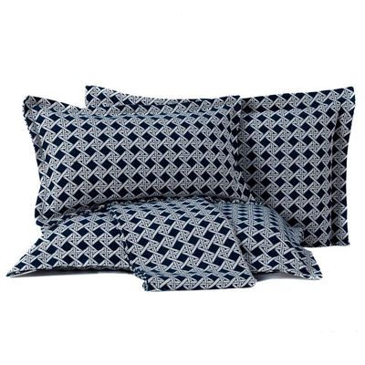 Kit De Peseira Para Cama Estampada Vernazza Com Fronhas E Almofada 04 Peças - Tecido Jacquard Estampado Cor Azul Marinho