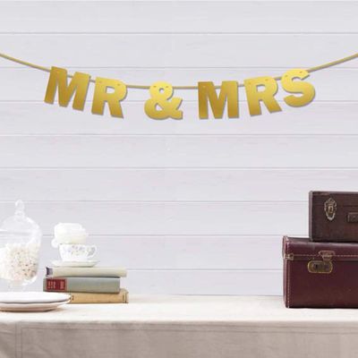 Bandeirola Dourada Metálica Mr & Mrs Pré-Cordada para Cabine de Fotos, Decoração de Festa e Banner de Casamento DIY - Inkdotpot Dourado