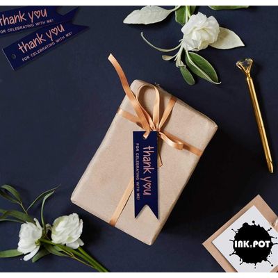 Etiqueta Pingente de Garrafa 'Obrigado por Celebrar Comigo' para Lembrancinha de Aniversário, Metalizado - Inkdotpot 50 Etiquetas Metalizadas / Azul - Ouro Rosé