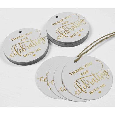 Tags de Papel para Lembrancinhas de Aniversário 'Obrigado por Comemorar Comigo' com Acabamento em Foil para Pendurar - Inkdotpot 100 Etiquetas Metalizadas / Branco - Dourado