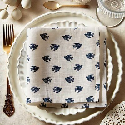 Guardanapos de Musselina de Algodão Pássaro Clássico, Jogo c/12, 51 x 51 cm, Estampa Azul/Branco, Lavável à Máquina - Vargottam 50,8 Cm × 50,8 Cm – Pacote Com 12 Peças / Branco