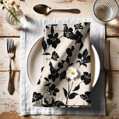 Guardanapos de Algodão Canvas, Conjunto de 12, 51 cm, Preto, Estampa Floral Botânica, Macios, Absorventes e Laváveis à Máquina - Vargottam 50,8 Cm × 50,8 Cm – Pacote Com 12 Peças / Preto
