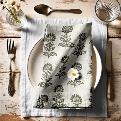Guardanapos de Algodão com Estampa Block Bloom, Conj. 12, 51x51 cm, Floral Verde, Para Jantares e Ocasiões, Lavável na Máquina - Vargottam 50,8 Cm × 50,8 Cm – Pacote Com 12 Peças / Verde