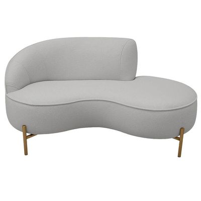 Sofá Curvo 2 Lugares 150cm Braço Dir. Thommy Pés Ouro Bouclé Cinza Claro - Nexta Casa