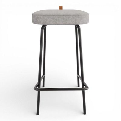 Kit 02 Banquetas Altas Cozinha E área Gourmet Vik Estofada Linho Cinza - Desk Design