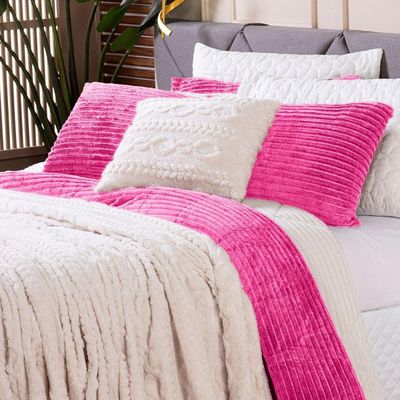 Kit Coberdrom Cobertor Queen Canelado Denver Dupla Face Com Fronhas 03 Peças - Manta Microfibra Canelada Cor Pink