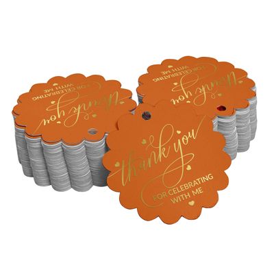 Tags de Papel para Lembrancinhas de Aniversário 'Obrigado por Celebrar Comigo' com Acabamento Metalizado - Inkdotpot 100 Etiquetas Metalizadas / Laranja - Dourado
