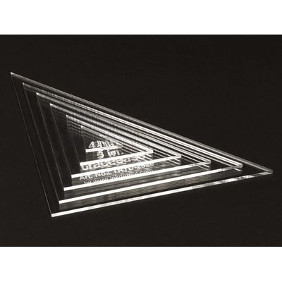 Conjunto com 6 Moldes Geométricos de Triângulo Retângulo 2,5/5/7,5/10/12,5/15 cm Régua-Estêncil para Medições 0,3 cm Espessura - Traceease Amarelo