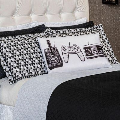 Kit Cobre Leito Colcha Casal Padrão Game Retrô Preto/branco Dupla Face Com Almofada Estampada 06 Peças