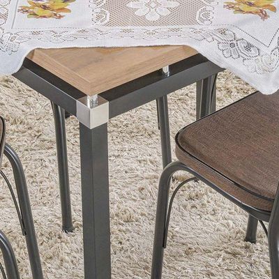 Toalha De Centro De Mesa Em Renda Com Transfer Flores 78cm X 78cm 100% Poliéster - Flores