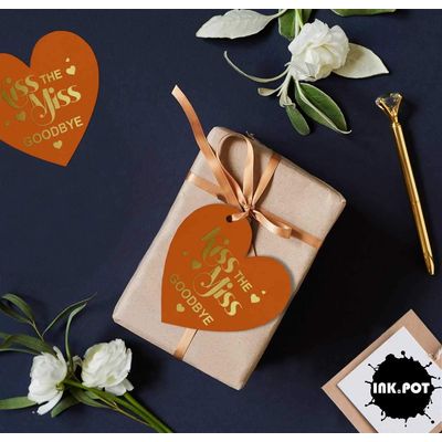 Tag de Papel Metalizado para Lembrancinha de Chá de Despedida de Solteira 'Dê um Beijo de Despedida à Solteira' - Inkdotpot 50 Etiquetas Metalizadas / Laranja - Dourado
