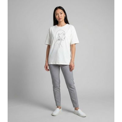 Blusa Feminina Com Estampa Localizada Infinita Cor Bege GG / Bege