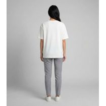 Blusa Feminina Com Estampa Localizada Infinita Cor Bege