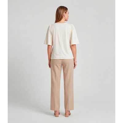 Blusa Feminina Com Manga Godê Infinita Cor Bege GG / Bege