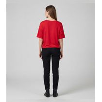 Blusa Feminina Com Estampa Localizada Infinita Cor Vermelho