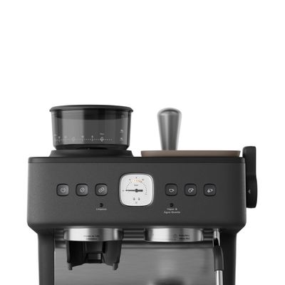 Cafeteira Espresso Electrolux Expert Moedor Integrado e Espumador de Leite Preta (ECM90) 220V