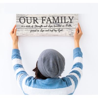 Tela Esticada Rústica: Nossa Família É Um Círculo de Força; Fundada na Fé, Unida no Amor, Mantida por Deus, Juntos para Sempre - Inkdotpot 20,32 Cm × 60,96 Cm / Cinza