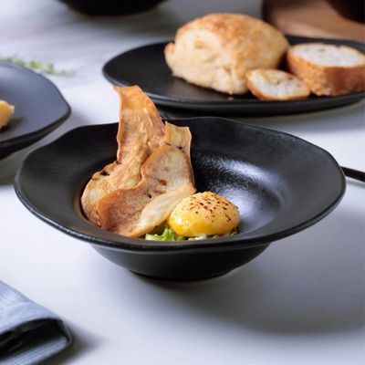 Prato para Risoto Massa Preto Matte 25cm Porto Brasil Cerâmica Orgânico Mesa Posta Restaurante