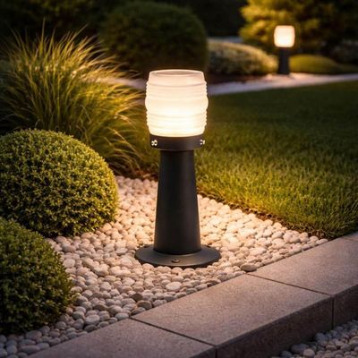 8 Luminárias para Jardim 14x36cm Globo Decorativo Timoneiro Leitoso Alumínio Preto Dital Bivolt