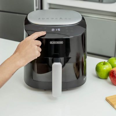 Fritadeira Air Fryer 4,5L Black Decker AFMDV360 Preta 127V
