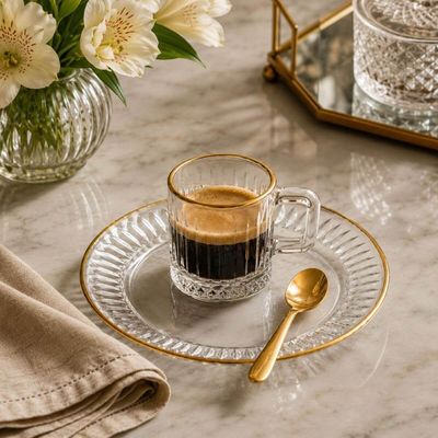 Jogo Lyor 18 Peças Xícaras 90ml Pratos de Sobremesa e Colheres para Café Dourado Recepção Clínica