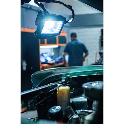 Refletor LED Tramontina by TOTAL 20V 20W Ajuste 360° Iluminação Portátil Alta Potência Azul