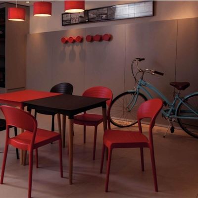Conjunto 4 Cadeiras Plásticas Vermelha Summa Sissi Tramontina 182 kg Cozinha
