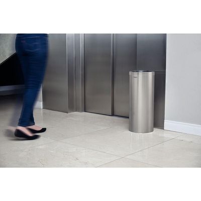 Lixeira Inox Tramontina Institucional com Acabamento Scotch Brite 30 Litros