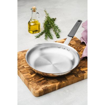 Frigideira Tramontina Professional em Aço Inox e Silicone 26 cm Fundo Triplo Compatível com Indução