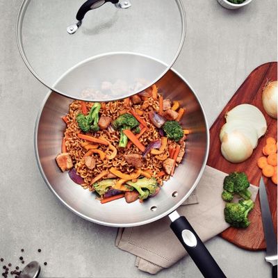 Wok Tramontina Astro Silicone 28cm 3,3L em Aço Inox Fundo Triplo Indução