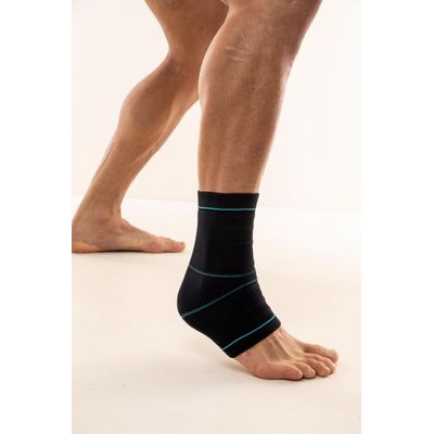 N1 Sport Tornozeleira Training Fechada Preta GG Knit 3D com Compressão Graduada Estabilidade Articular