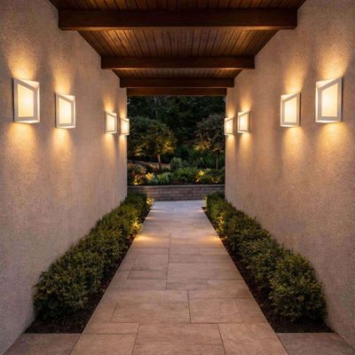 Kit 8 Arandelas Parede Triangular Branco Luminárias Lente Leitosa Muro E27 Dital
