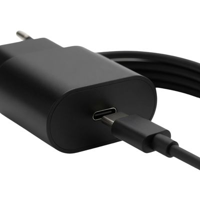 Carregador Turbo USB C Preto Rápido para Smartphone e Tablet
