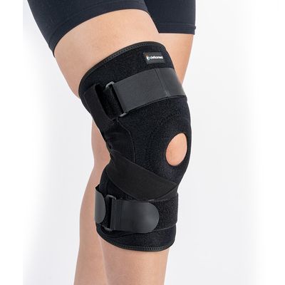 Par de Joelheira Articulada com Cintas Cruzadas Ortho Care Dellamed M / Preto