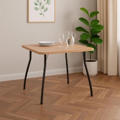 Mesa Bete 90x90 cm Tampo Amêndoa Pés Curvo em Aço Preto Criativa