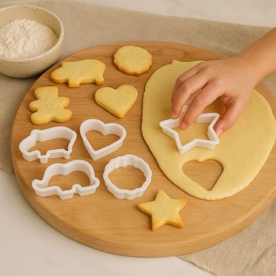 Cortador de Biscoito com 6 Moldes Plástico Atóxico para Massas e Fondant Smart Lions